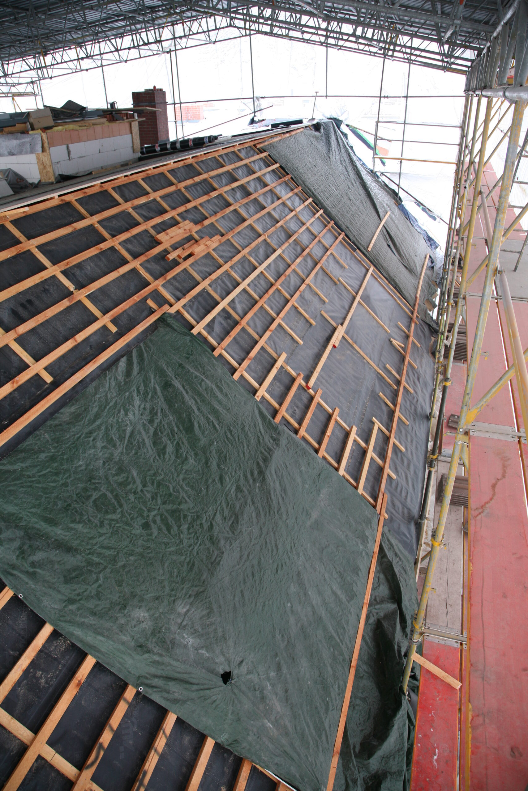 Arbeiten mit Wetterschutzdach