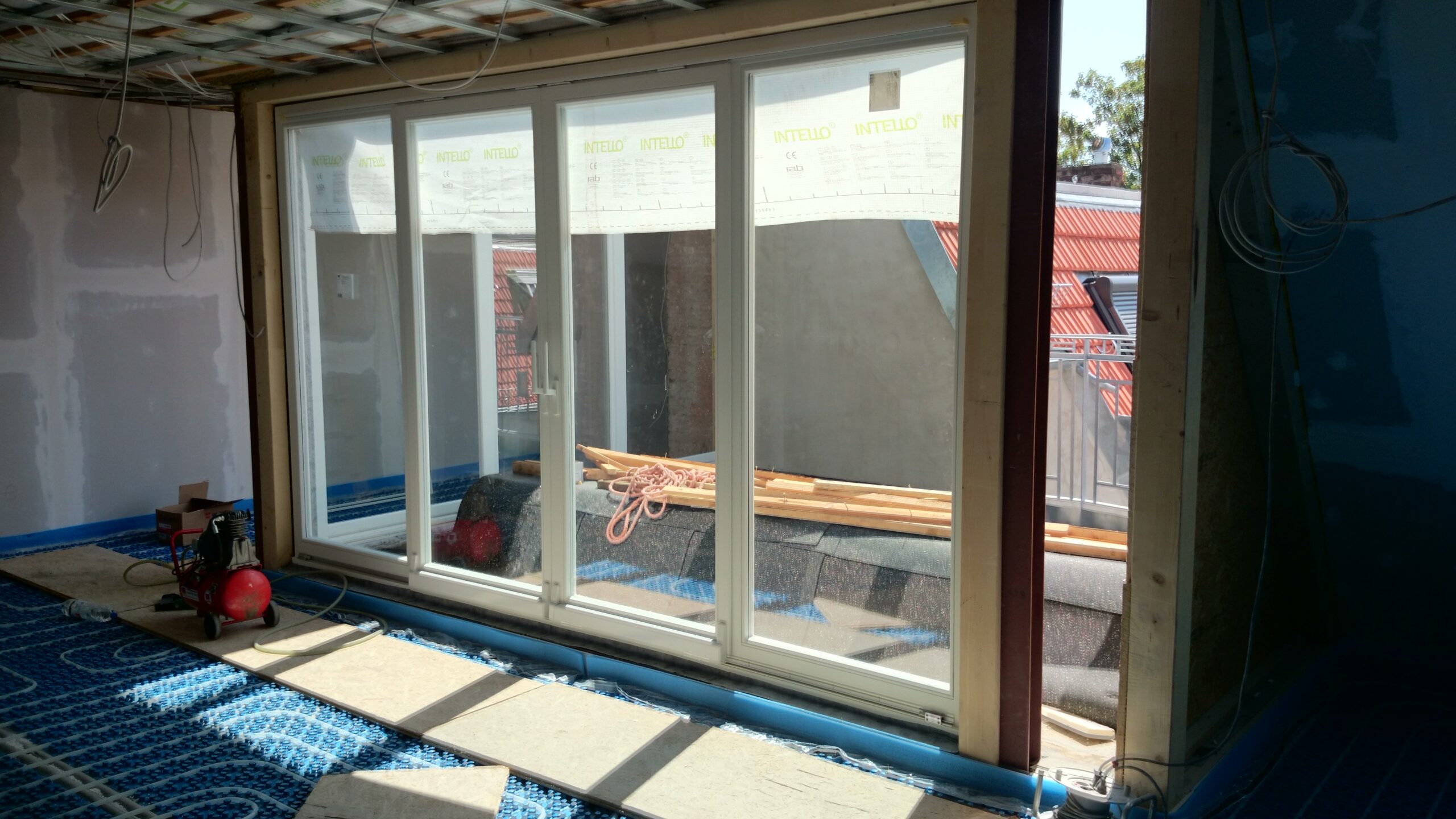 Einbau Fußbodenheizung in Dachgeschoss