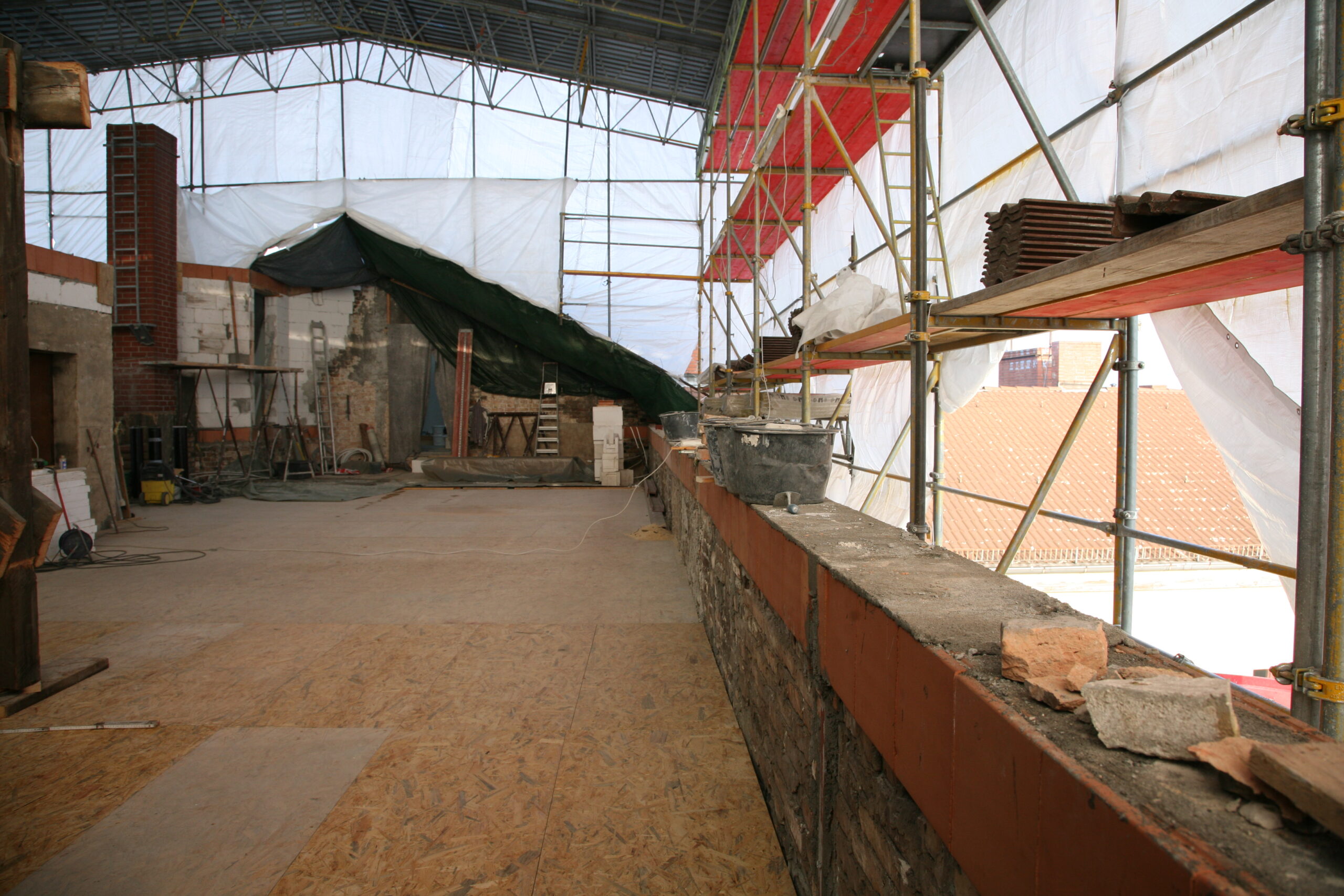 Neubau Dachgeschoss unter Wetterschutzdach