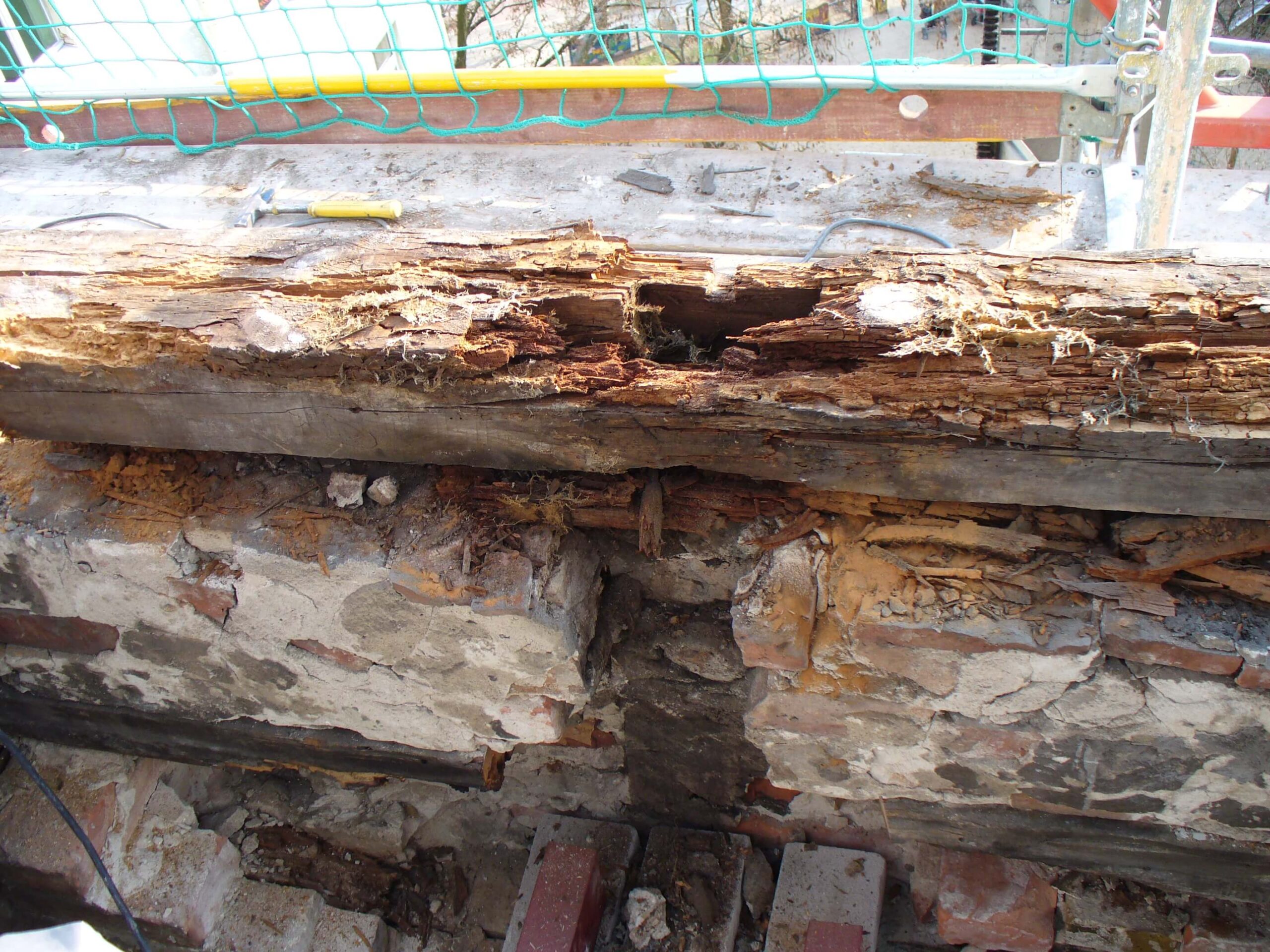 Sanierung Drempel an Gründerzeithaus