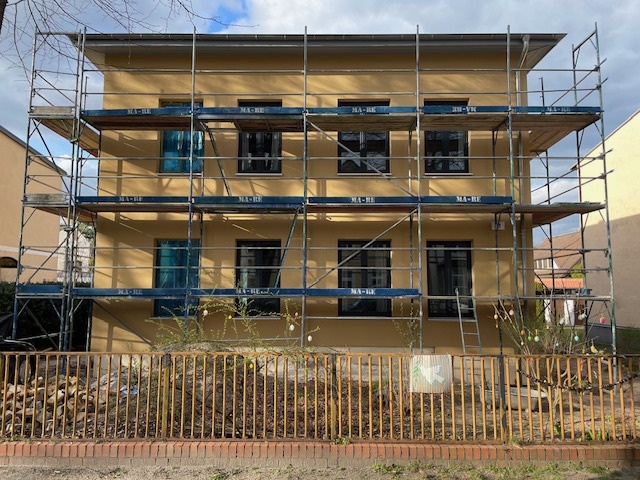 Sanierung EFH, Erneuerung Fenster und Dämmung der Fassade